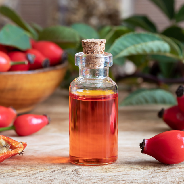 Rosehip Seed Oil Skin Benefits